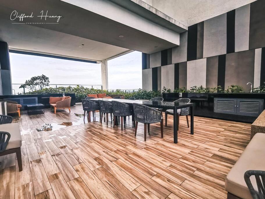 The Colony By Infinitum Best Pool View Klcc Trx Merdeka 118 Kl Tower Куала-Лумпур Экстерьер фото